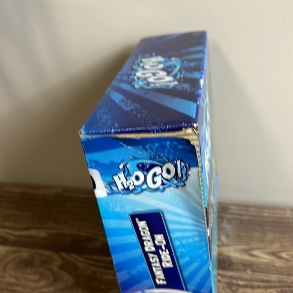 H2O GO fantasy dragon ride -on ages 3 plus new in box box is a little damaged - Picture 5 of 7